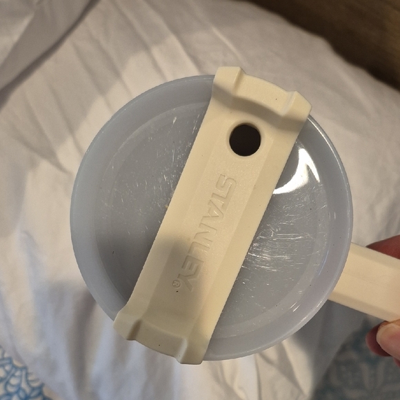 Stanley Matte Silver Travel Mug with Handle - Picture 5 of 6